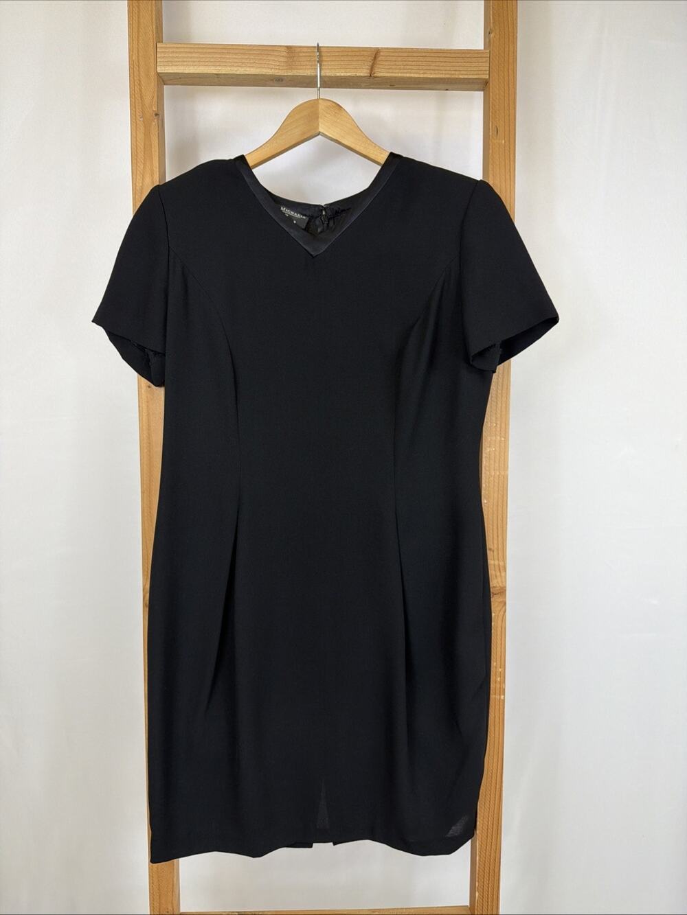 Debra Michaels Black Short Sleeve Sheath Dress Women’s 14 LG Knee-Length Event